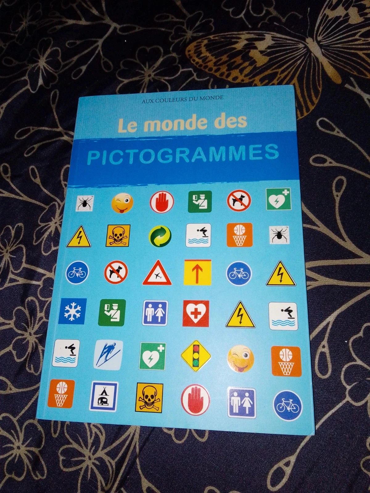 Livre Le monde des pictogrammes